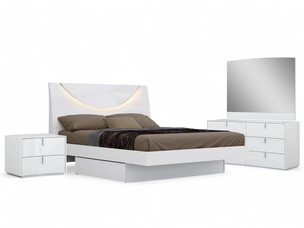 Four Piece White Solid and Manufactured Wood Bedroom Set with Mirror