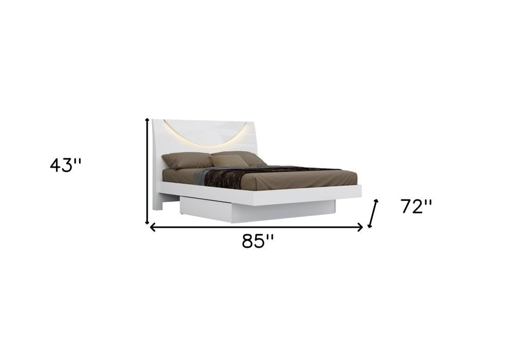 Four Piece White Solid and Manufactured Wood Bedroom Set with Mirror