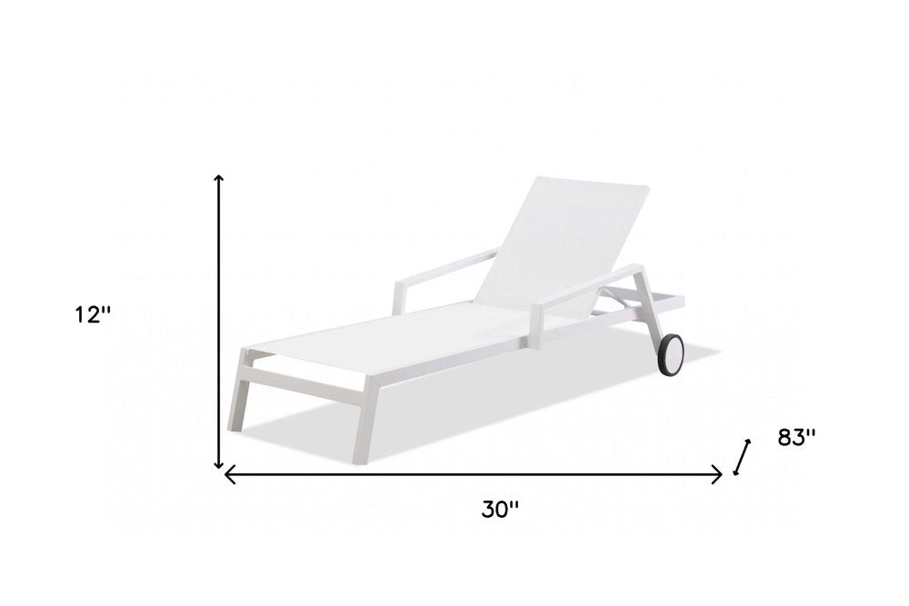 Set of 2 White Modern Aluminum Chaise Lounges