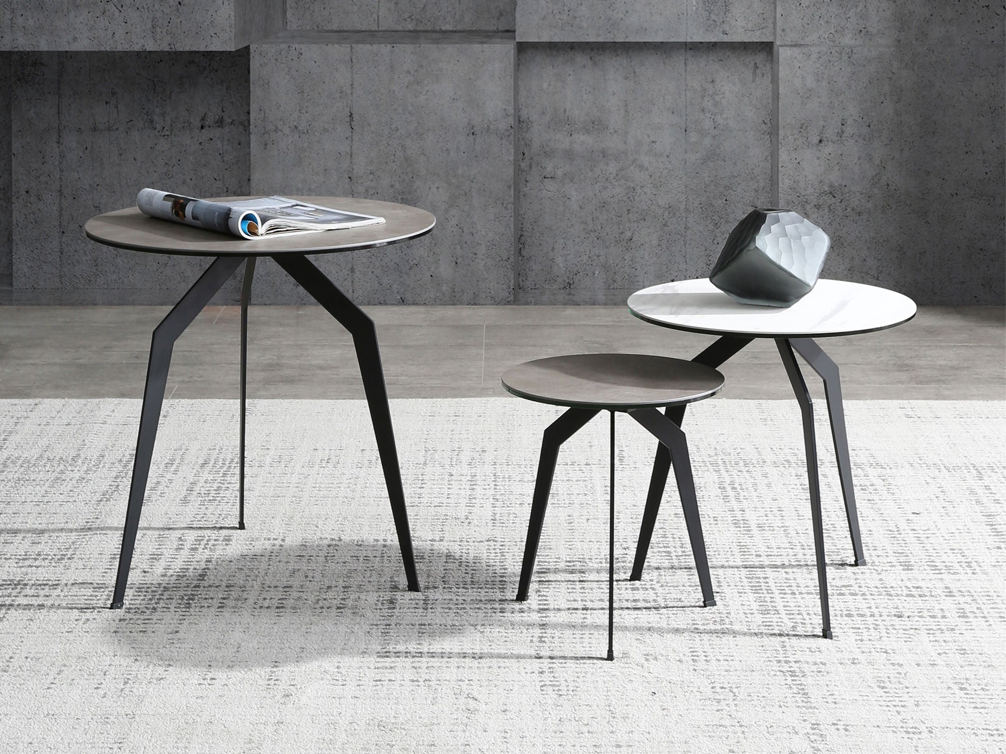 Black and Gray Ceramic Round End Table - 20-inch