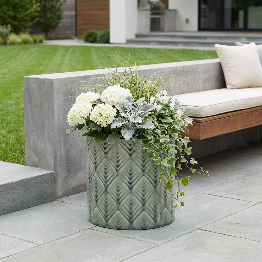 Green Geometric Ceramic Indoor Outdoor Round Pot Planter - 6-inch