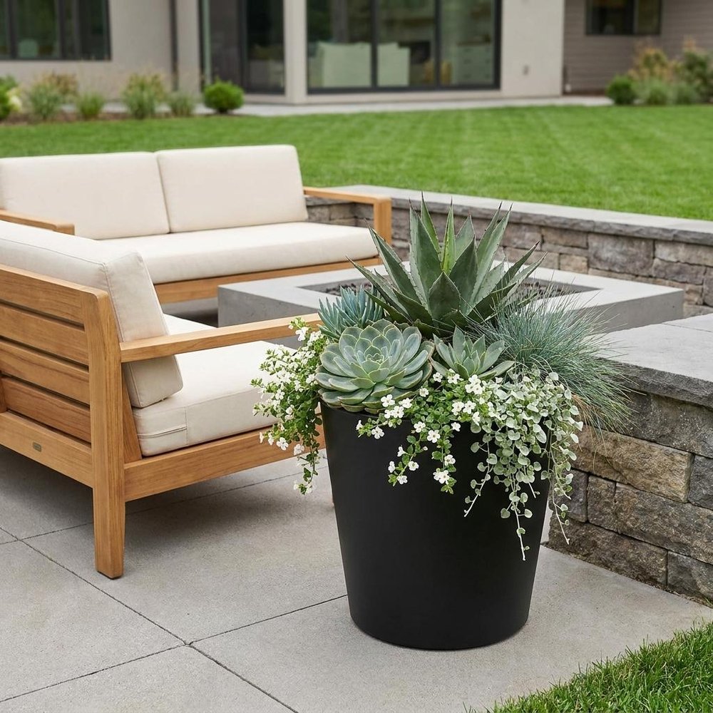 Black Recycled Plastic Indoor Outdoor Round Pot Planter - 11-inch