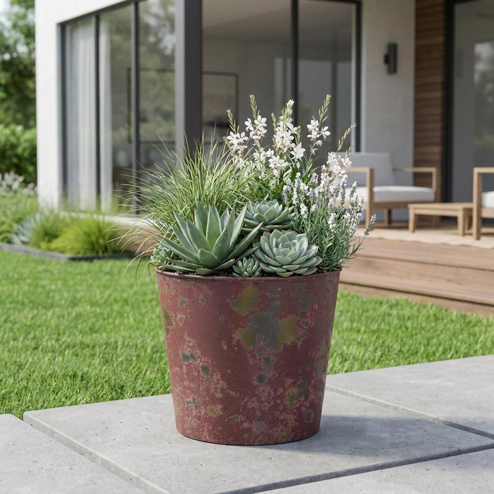 Red Recycled Plastic Indoor Outdoor Round Pot Planter - 7-inch