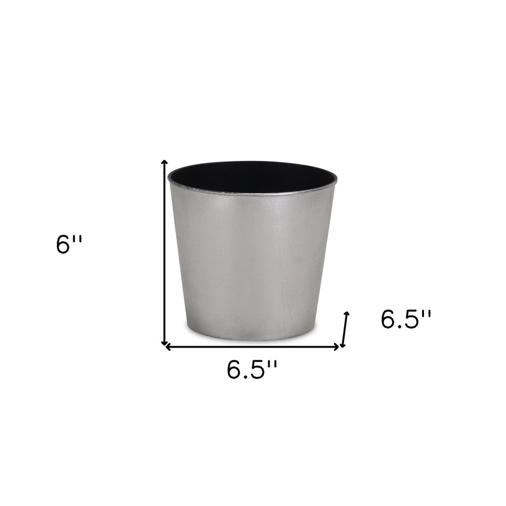 Silver Recycled Plastic Indoor Outdoor Round Pot Planter - 7-inch