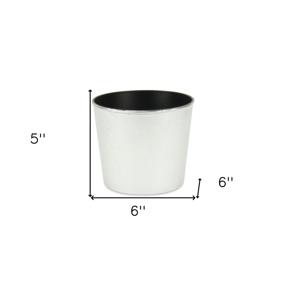 Silver Recycled Plastic Indoor Outdoor Round Pot Planter - 6-inch