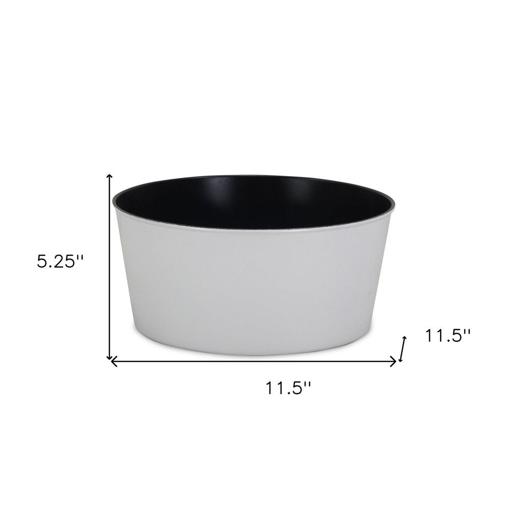 White Recycled Plastic Indoor Outdoor Round Pot Planter - 12-inch