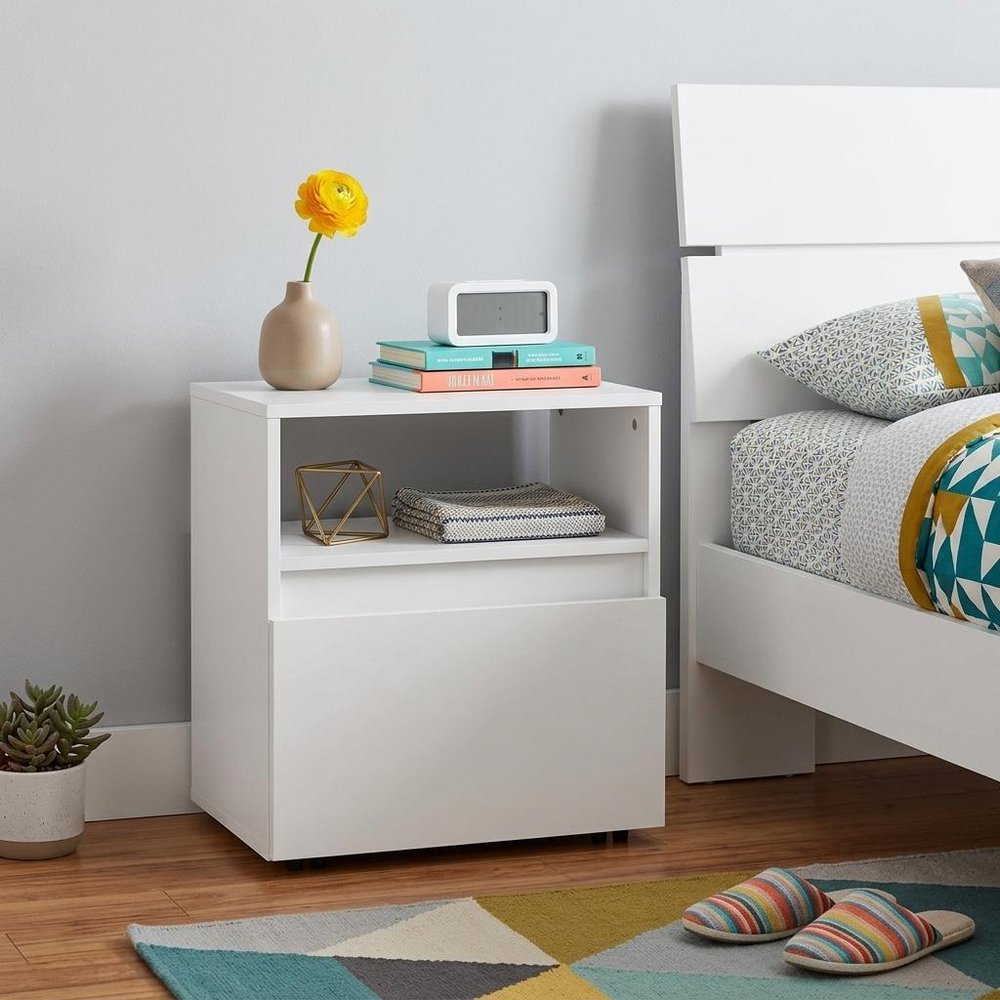 White Wood One Drawer Nightstand - 21-inch
