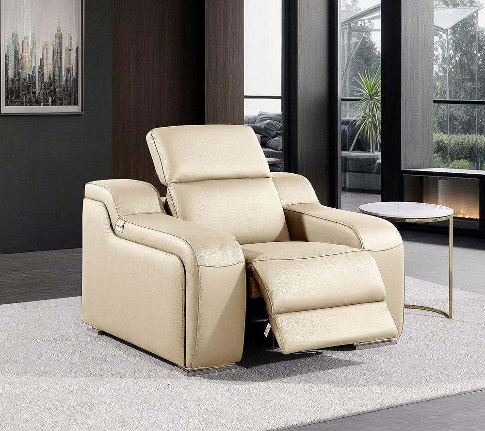 Black Italian Leather Wall Hugger Recliner with USB - 41-inch