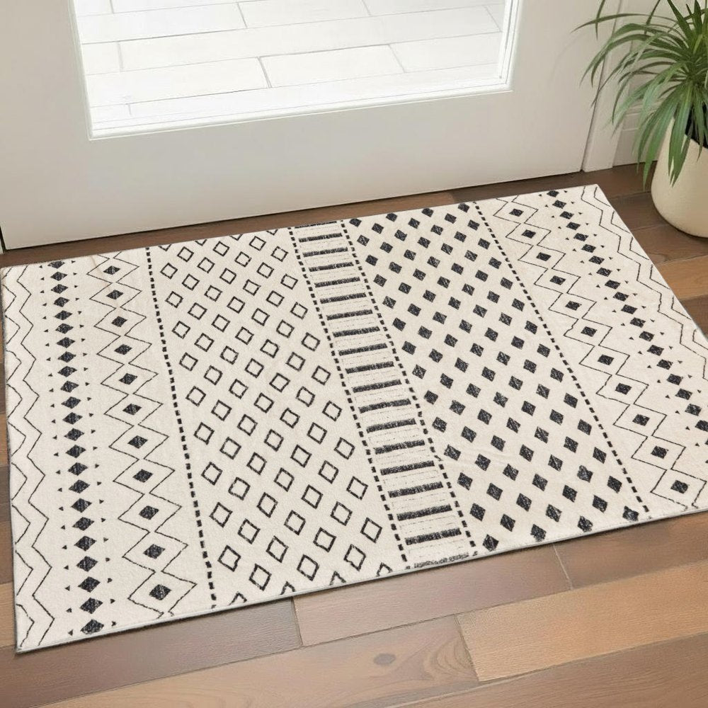 3' X 5' Beige and Black Geometric Washable Area Rug