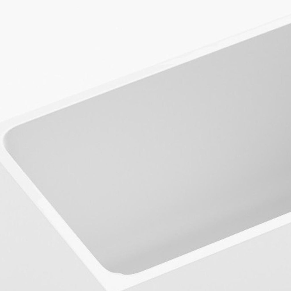 White Acrylic Bath Tub - 47-inch